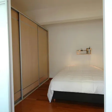 Artistic 2 Bedroom Apt In Centre! La1 * Atény